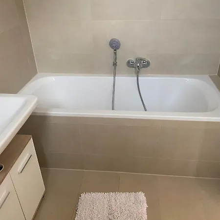 - Rastra 7 Appartamento